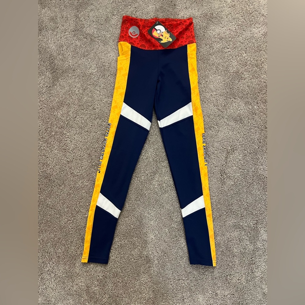 Blankmilk Pokémon leggings